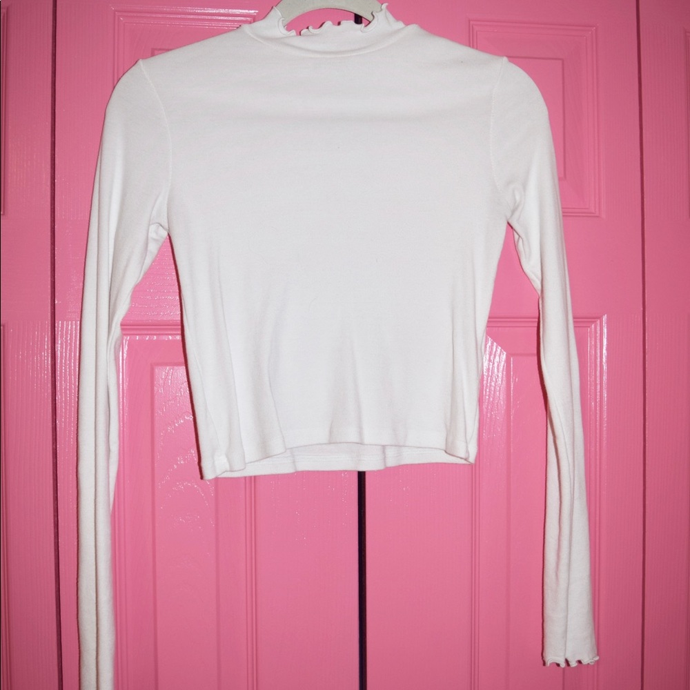 brandy melville white ruffle cropped turtleneck